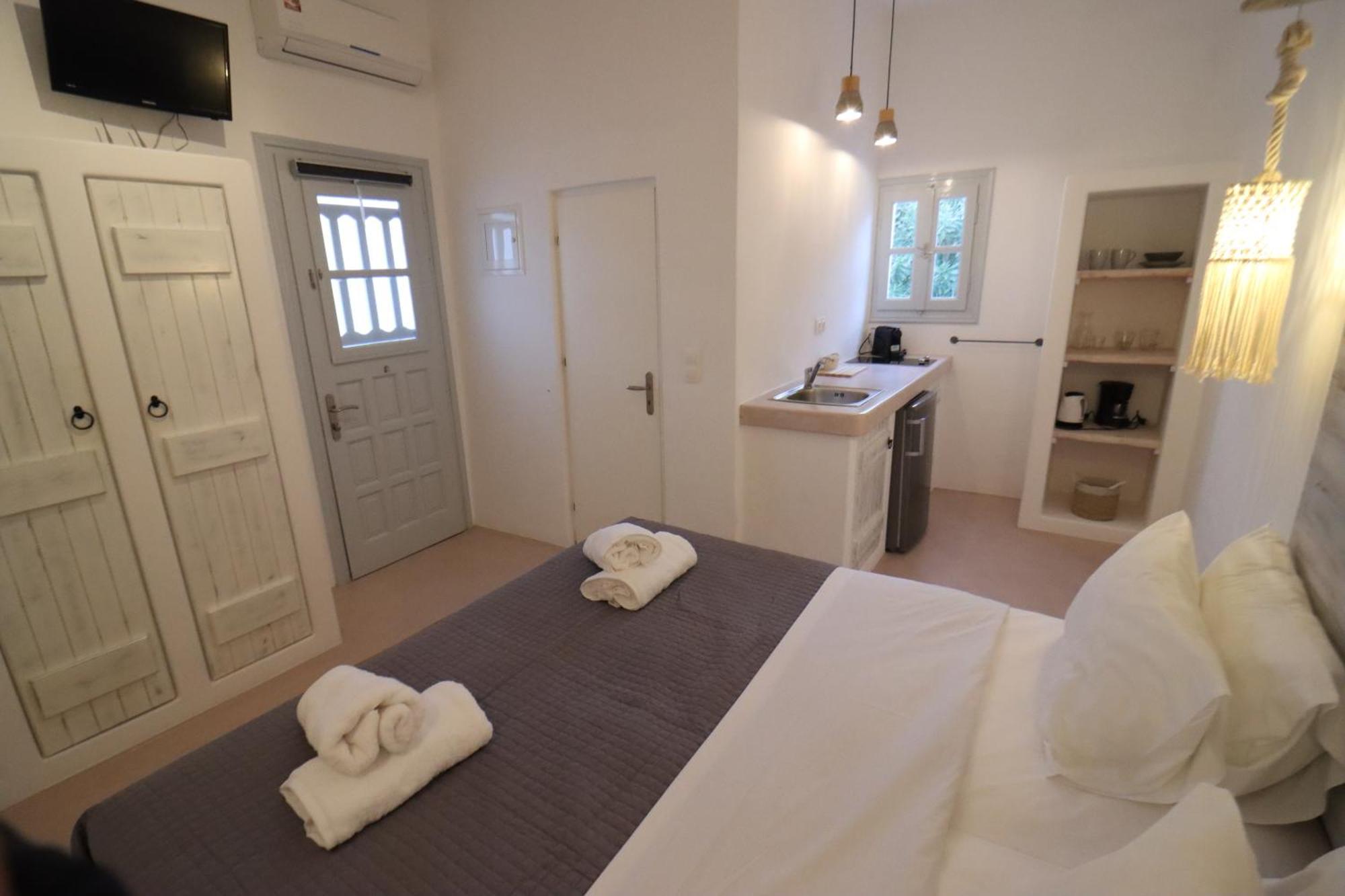 Flisvos Beach Studios Naxos City Exterior photo